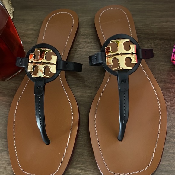 Tory Burch Shoes - Brand new Tory Burch flip flop